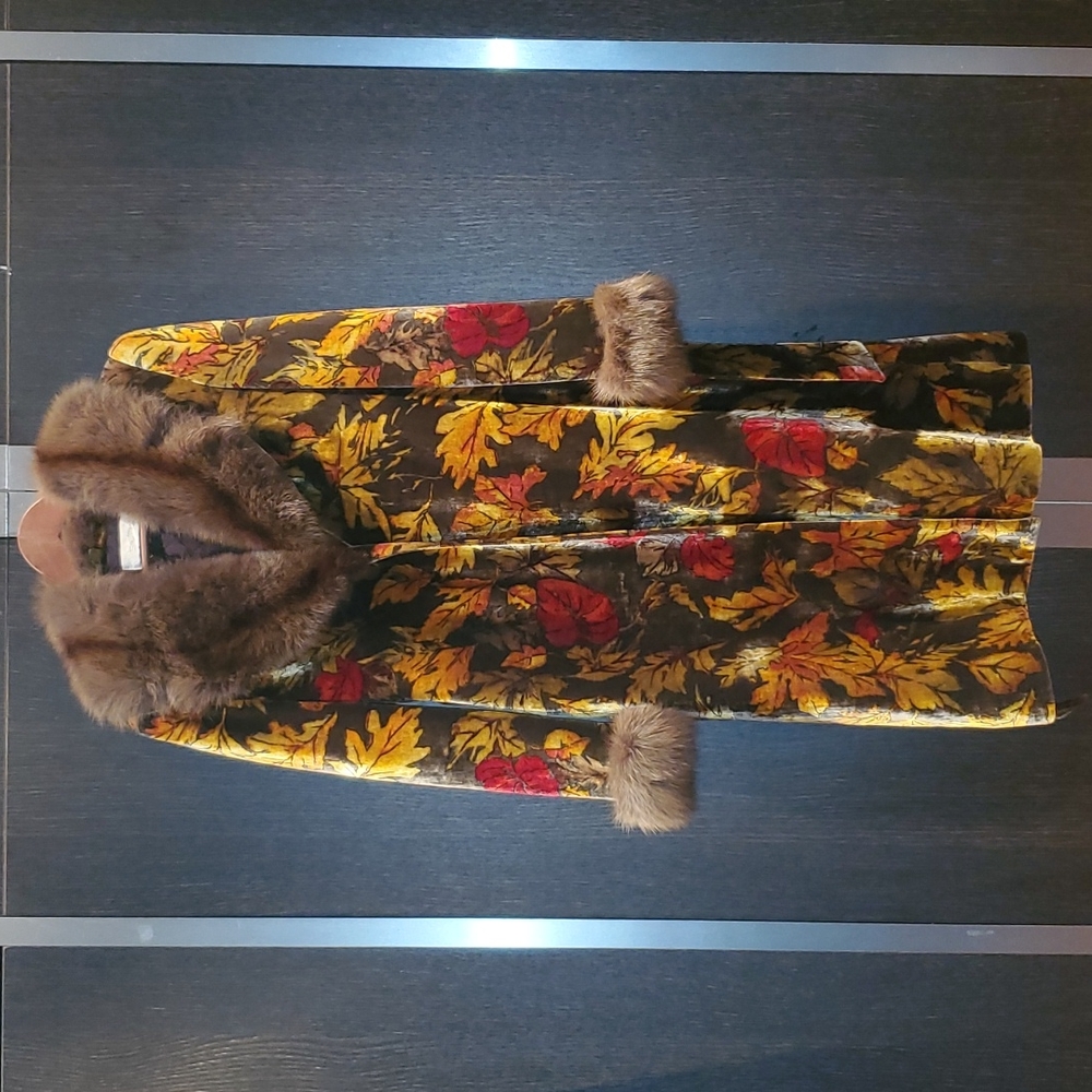 Valentino Autumn Velour Fur Coat Size 6